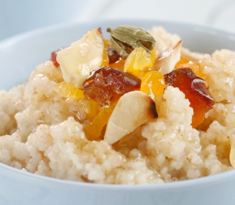 בירקוקש – תבשיל קוסקוס מתוק עם פירות יבשים ורימון