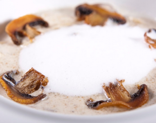 מרק קוסקוס מלא ופטריות פורטובלו